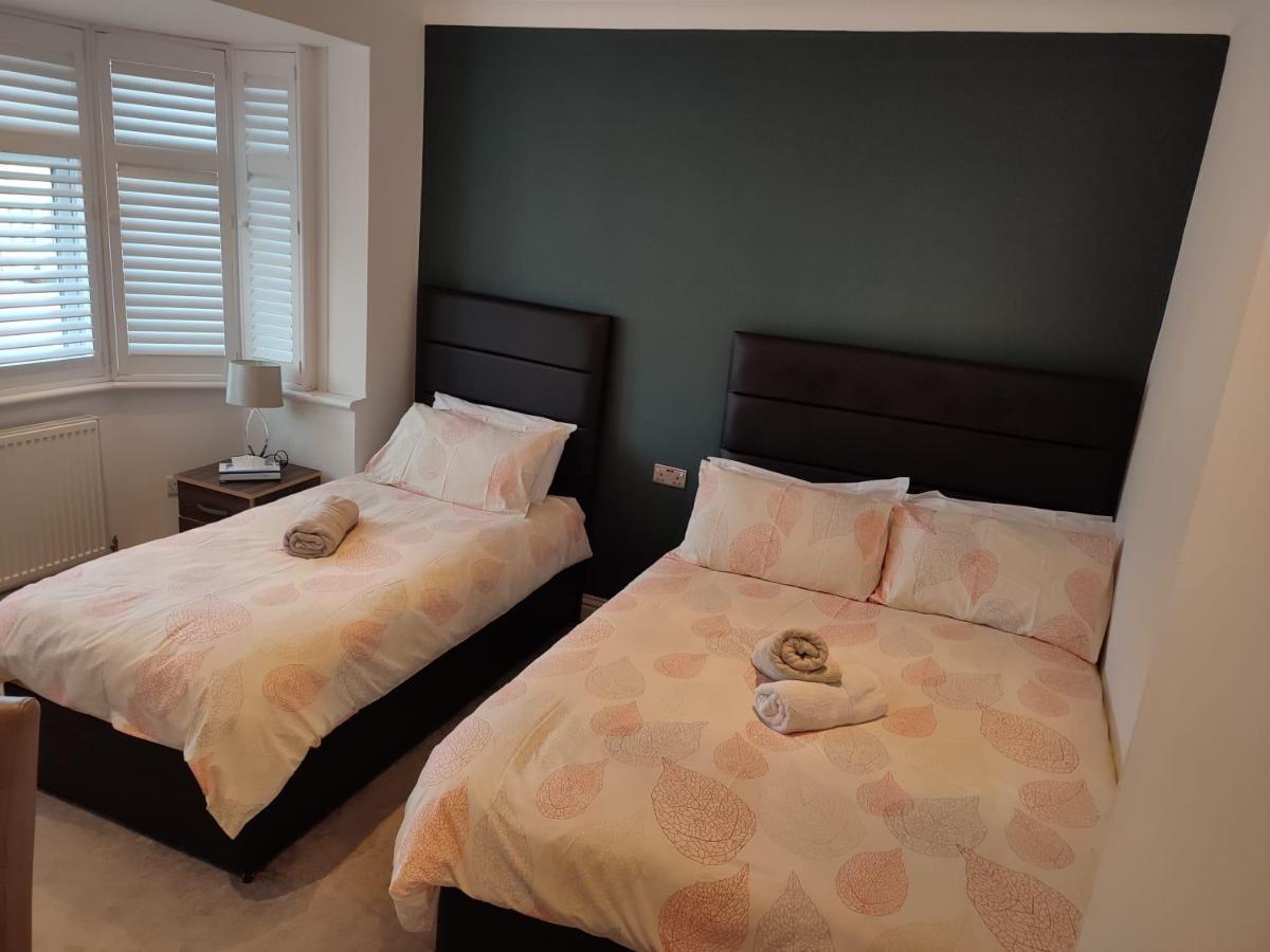Apple House Wembley Hotell Barnet Exteriör bild